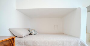 Room - Villa Moka 3, Monterrico Beach House (El Pumpo)