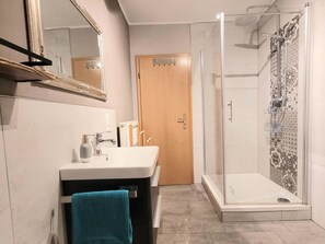 Bathroom - Ahrtal Vier Sterne by Interhome (Bad Neuenahr-Ahrweiler)