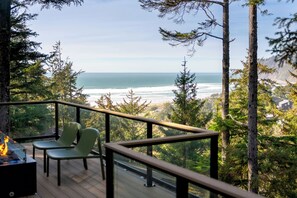 Property grounds - Best View in Town • Walk to Beach • Newly Remodeled/Furnished • Two-Story Deck (Manzanita)