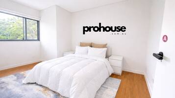 3 bedrooms, free WiFi, bed sheets