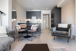 In-room dining - Montague Street (Dublin)