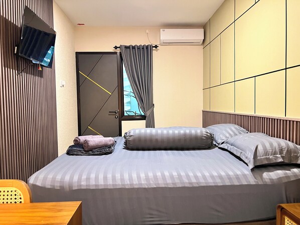 Executive Double Room - Depatuk Suite Homestay (Kota Yogyakarta)