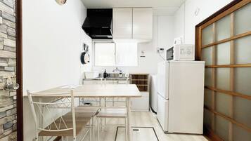 Family House, Balcony | Private kitchen