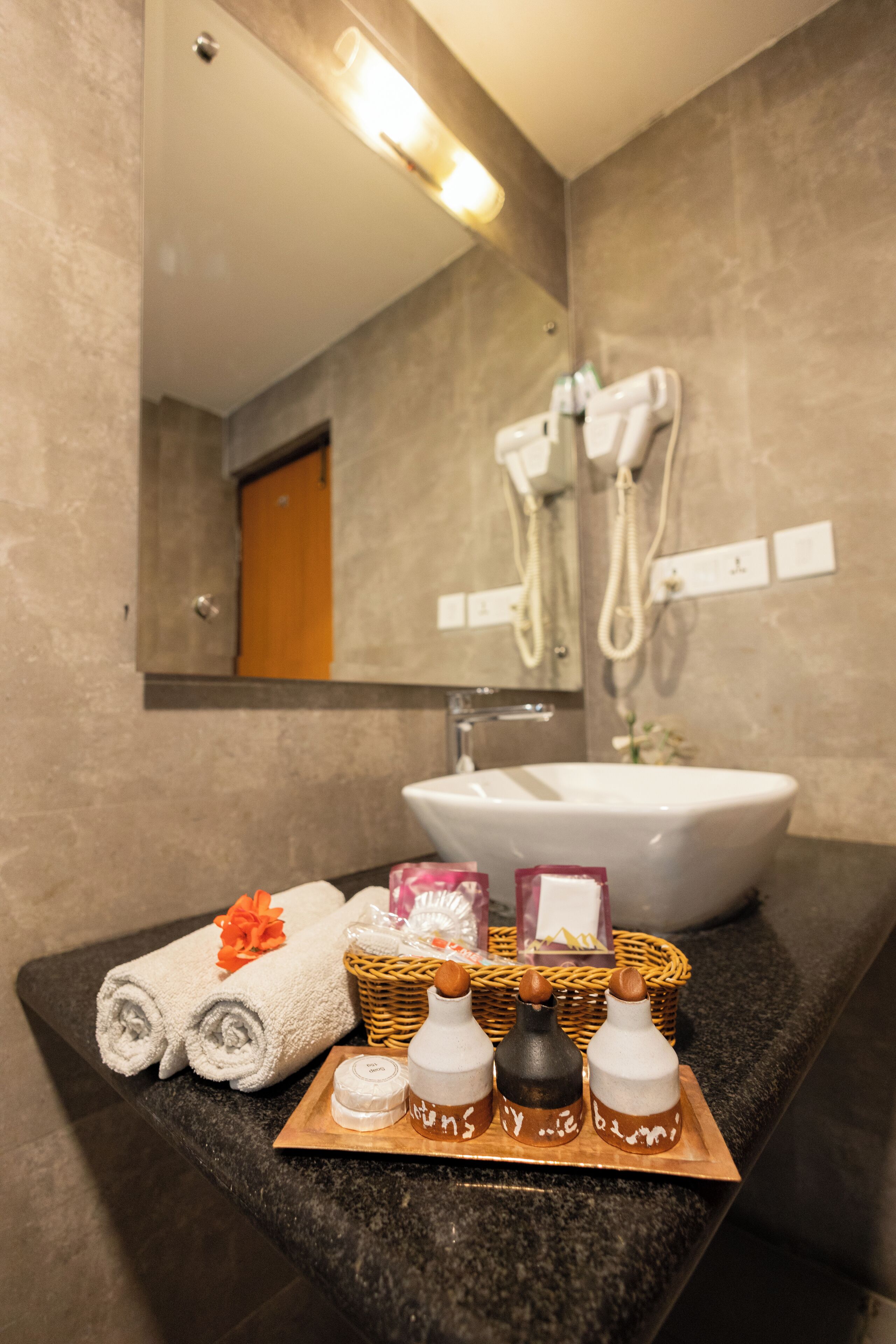 Deluxe Double or Twin Room, Courtyard View | Bathroom | Free toiletries, hair dryer, slippers, towels