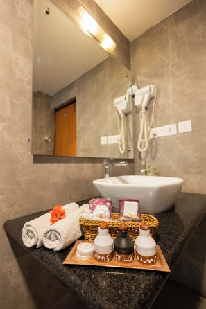 Bathroom - Casa De Himalaya Hotel and Apartment (Kathmandu)