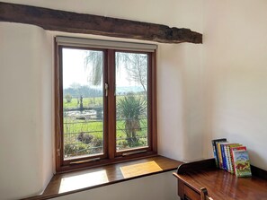 Interior - Characterful cottage with beautiful country views, set in own private grounds. (Wessington)