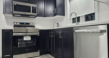 Modern New 2-Bedroom Stylish, Spacious, Comfy & Nicely Furnished - 100% Privacy