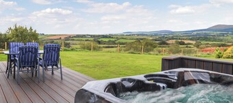 2 bedroom accommodation in Broogh Fort Cottages