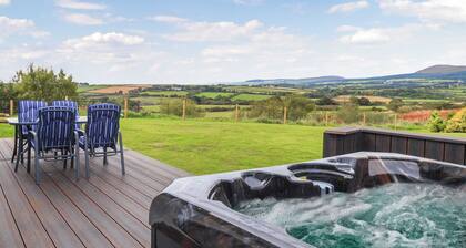 2 bedroom accommodation in Broogh Fort Cottages