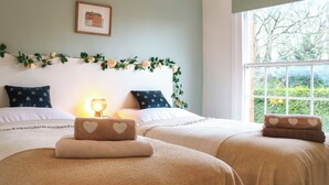 2 quartos, Wi-Fi de cortesia, roupa de cama