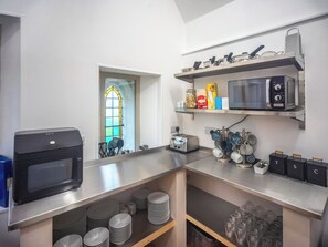 Private kitchen - 6 bedroom accommodation in Hudswell, near Richmond (Hudswell, near Richmond)
