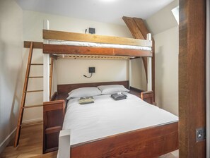 Room - 6 bedroom accommodation in Hudswell, near Richmond (Hudswell, near Richmond)