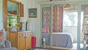1 bedroom, WiFi (free), bed sheets