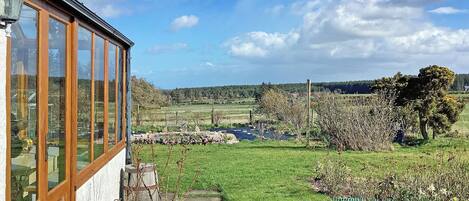 تفاصيل الفندق من الخارج