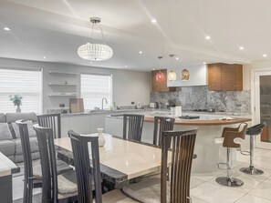Dining - 5 bedroom accommodation in Cockermouth (Cockermouth)