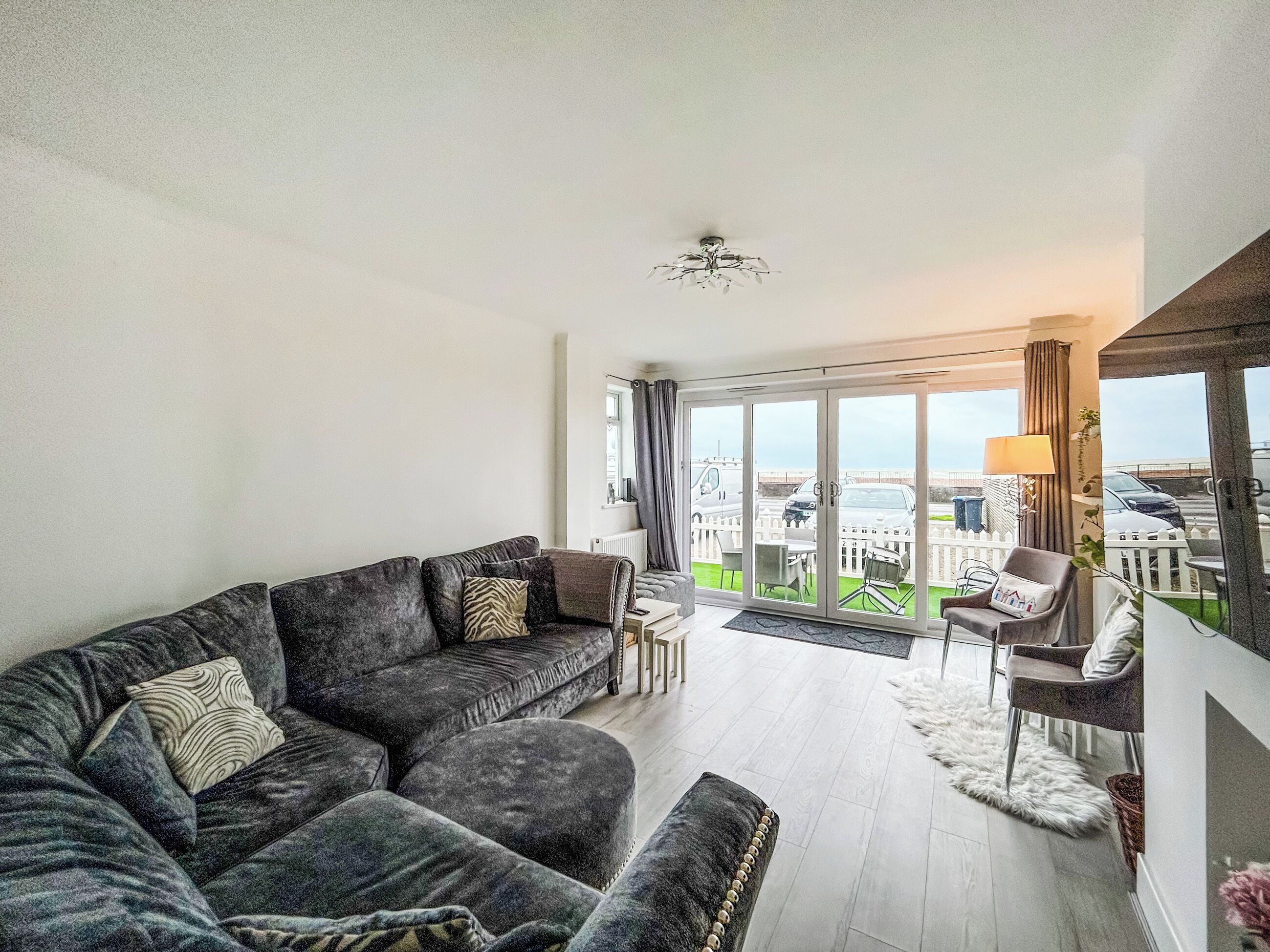 リビング エリア