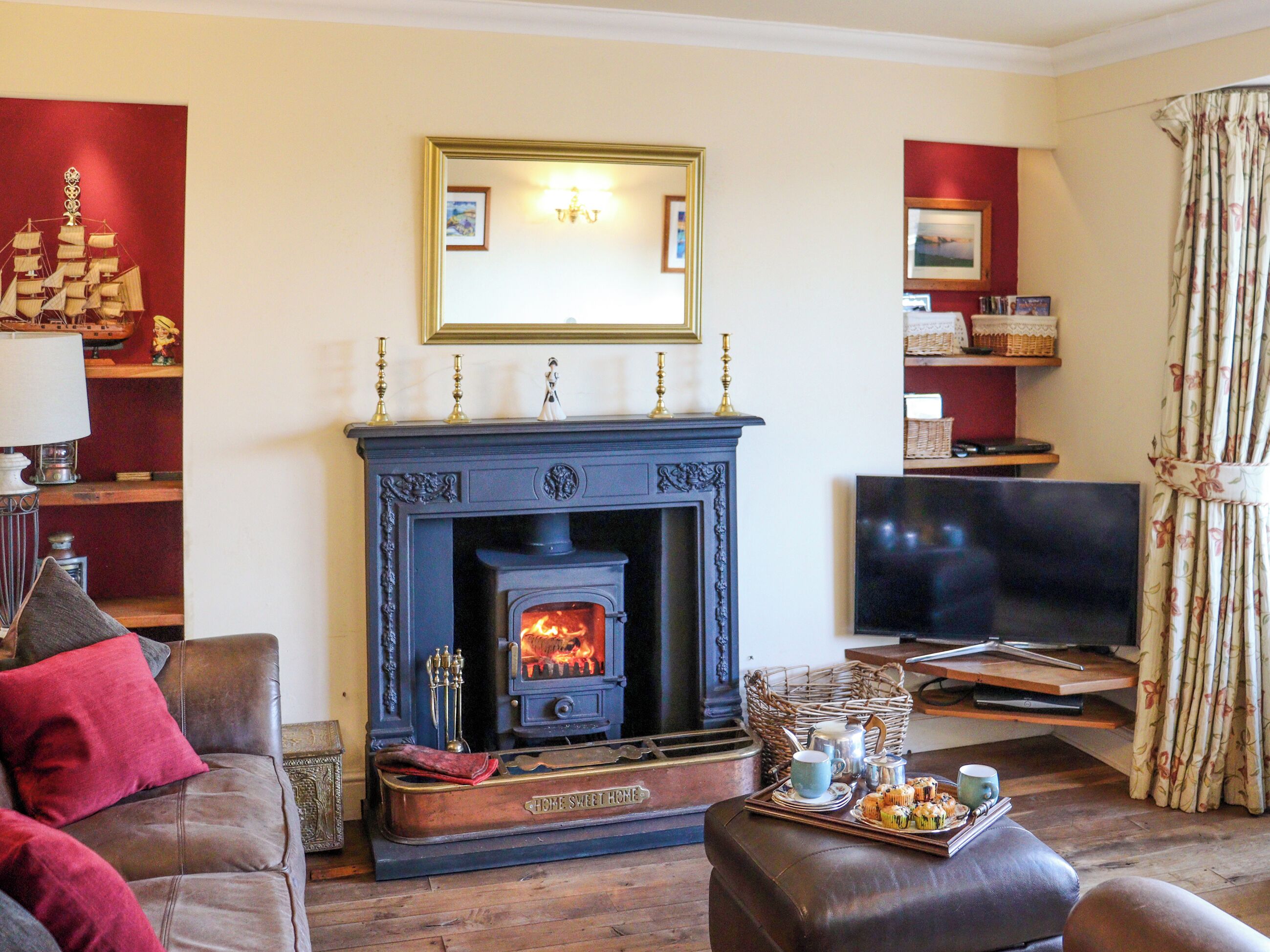 4 Bedroom Accommodation In Broad Haven - Little Haven