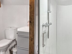 Towels - 2 bedroom accommodation in North Cornwall (North Cornwall)