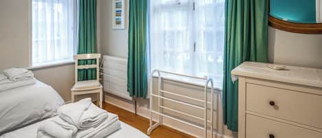2 bedrooms, WiFi (free)