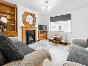 TV - 2 bedroom accommodation in Marske By The Sea (Marske By The Sea)