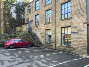 Exterior - The Woolery - UK51369 (Holmfirth)