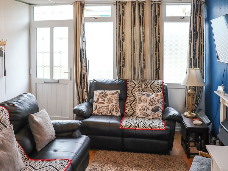 1 Bedroom Accommodation In Swansea - The Mumbles