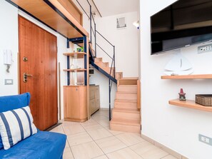 TV - Casa Mirta by Interhome (Sorrento)
