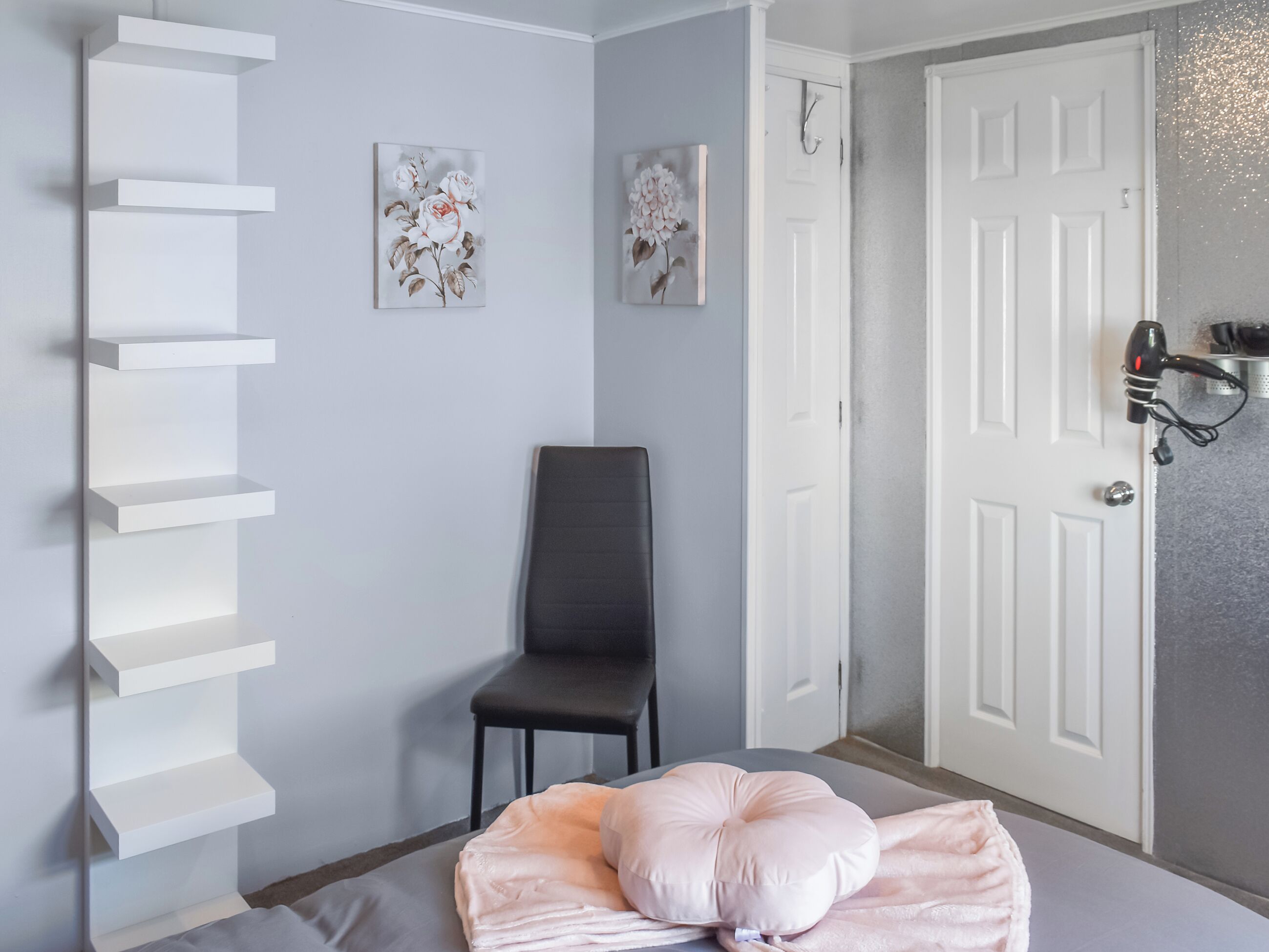 3 bedrooms, WiFi (free)