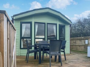 Outdoor dining - Oak Tree Lodge - UK51429 (Brocklebank, near Caldbeck and Uldale)