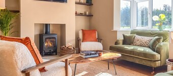 3 bedroom accommodation in Hoscar, Ormskirk, near Southport
