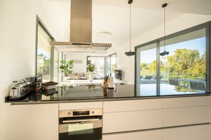 Fridge, microwave, oven, dishwasher - CostaBlancaDreams - Villa Aurora in Javea (Javea / Xàbia)