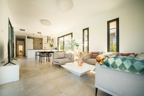 TV - CostaBlancaDreams - Villa Aurora in Javea (Javea / Xàbia)