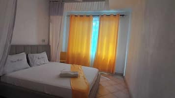 Deluxe Double Room | Free WiFi, bed sheets