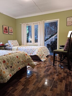 Family Room, Mountain View