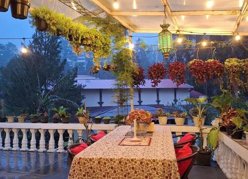 Parabonhaus Kopitiam - Bed & Breakfast