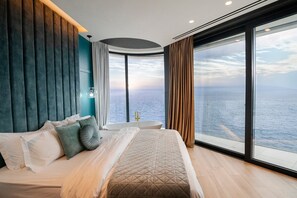 6 bedrooms, in-room safe, iron/ironing board, travel cot - Seafront Villa Elatheia, Divine Sea Views, Private Infinity Pool, Furnished. (Crete)