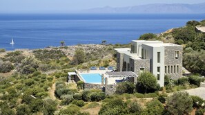 Exterior - Villa Olivene, Divine Sea Views, Private Infinity Pool, Furnished Terrace,. (Crete)