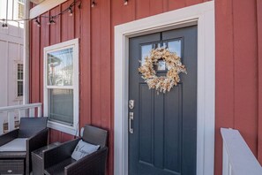 Property grounds - Mt. Princeton Views. Remodeled. Fire Pit & BBQ (Buena Vista)
