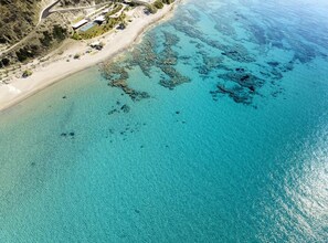 Private beach nearby, sun-loungers - Villa Caelora, Divine Sea Views, Private Infinity Pool, Furnished Terrace, Arvi (Crete)