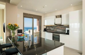 Fridge, oven, stovetop, dishwasher - Villa Almyra, Divine Sea Views, Private Infinity Pool, Furnished Terrace,. (Crete)