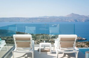 Property grounds - Villa Almyra, Divine Sea Views, Private Infinity Pool, Furnished Terrace,. (Crete)