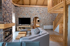 TV, stereo - Villa Vireon, Divine Mountain and Nature Views, Private Infinity Pool,. (Crete)