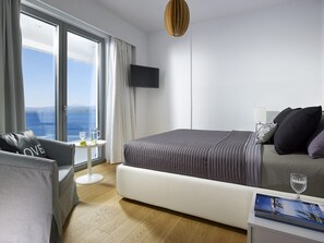 6 bedrooms, in-room safe, iron/ironing board, travel cot - Seafront Villa Helionis, Divine Sea Views, Private Infinity Pool, Furnished. (Crete)