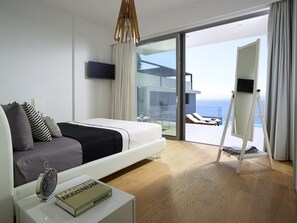 6 chambres, coffres-forts dans les chambres, fer et planche à repasser