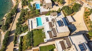 Exterior - Villa Elysera, Divine Sea Views, Private Infinity Pool, Furnished Terrace,. (Crete)
