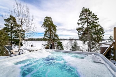 Waterfront Spa Retreat with Hot Tub