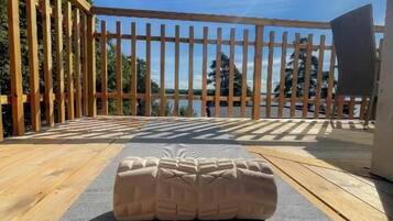 Villa, 2 Bedrooms, Lake View, Beachfront | Terrace/patio