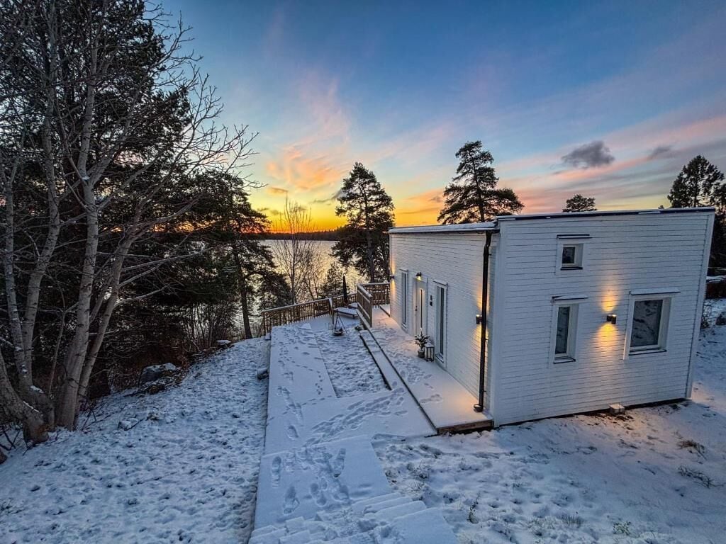 المنشأة من الخارج