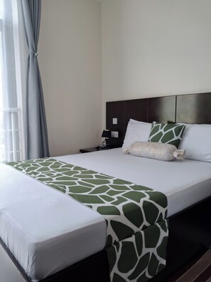 Quarto casal ou duplo, vista para a cidade