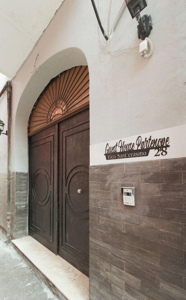 Exterior - Guest house Partenope (Napoli)